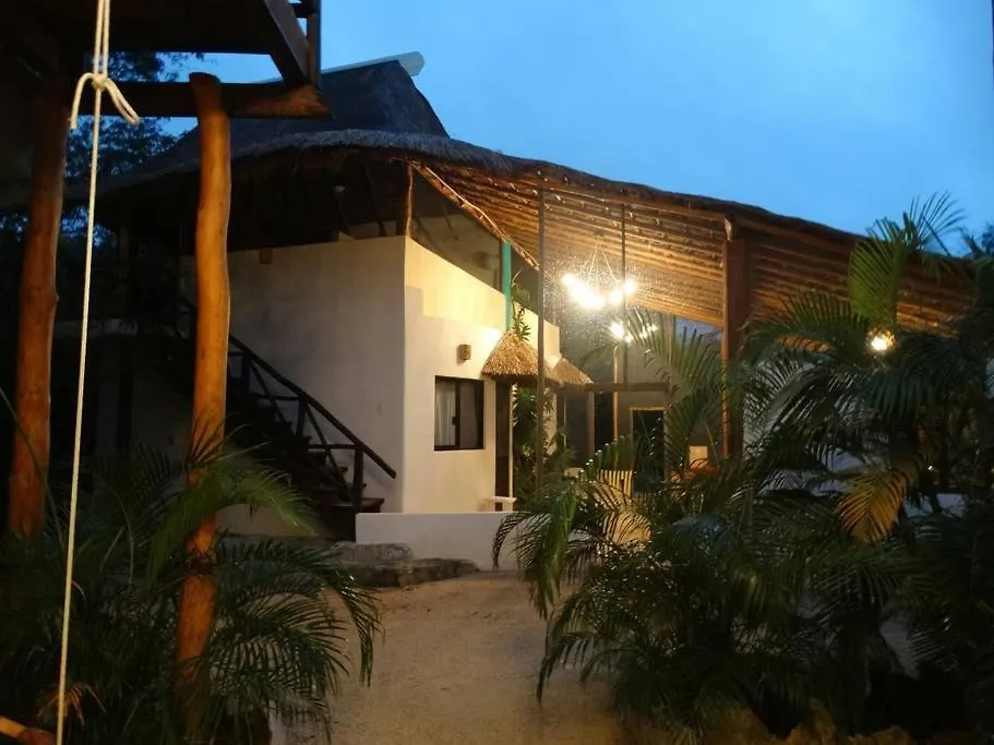 山林小屋 Pueblito Selva Chemuyil别墅